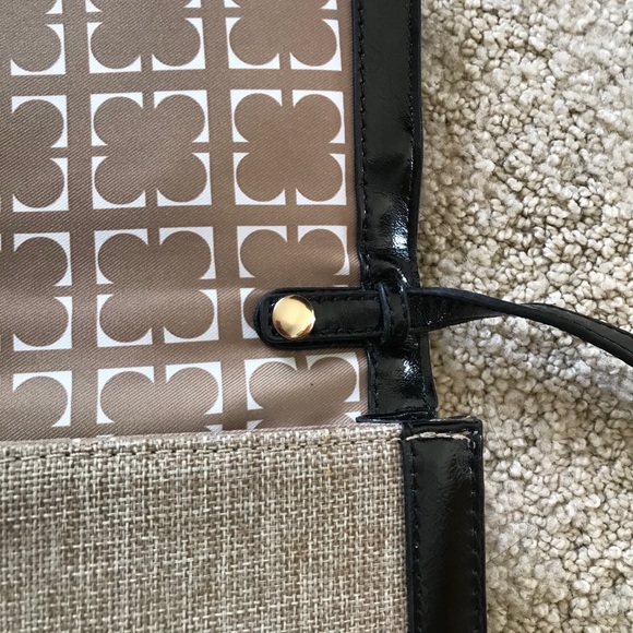 Liz Claiborne Spring Ahead Straw/Blk Patent Clutch - Picture 11 of 15